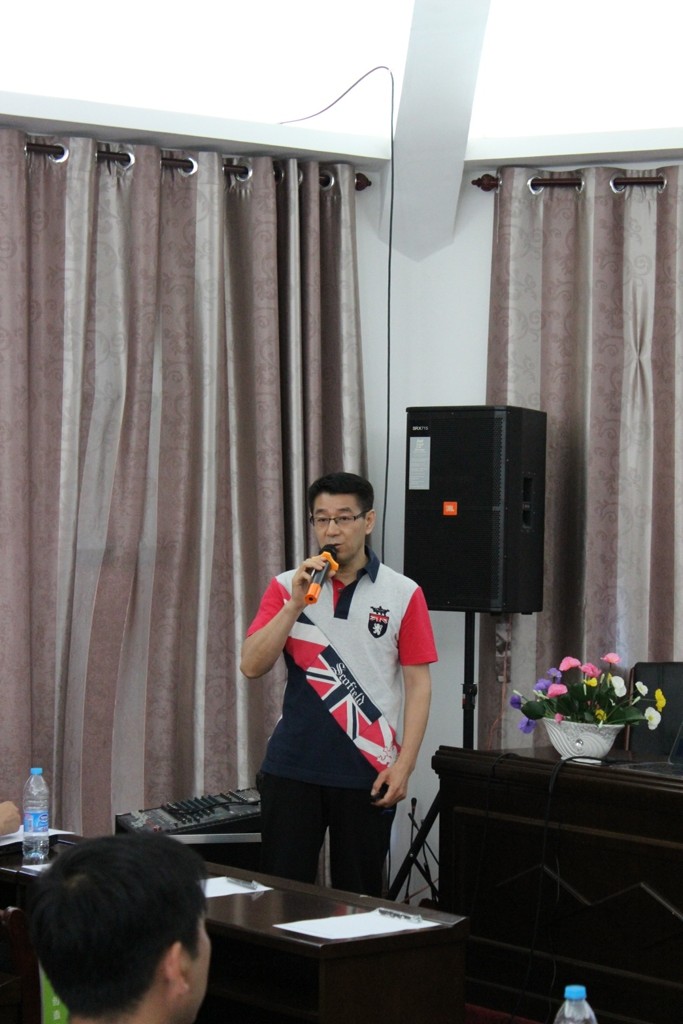 客户经营部业务推进总监孙广军先生对致远软件的服务内容,服务价值等